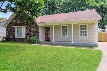 6034 COTTAGE HILL DR Millington, TN 38053